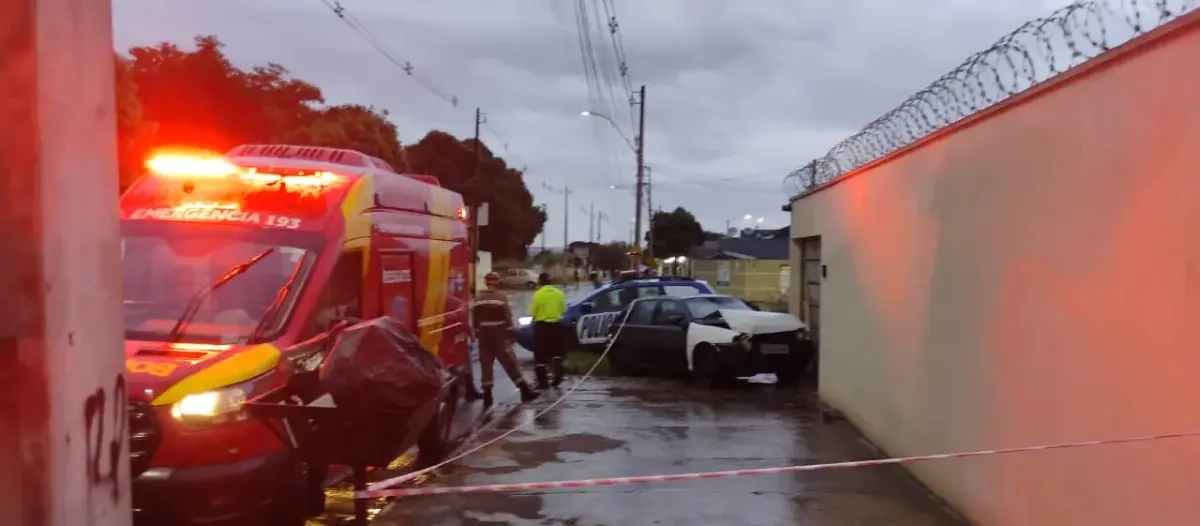 Motorista morre ao volante, causa acidente e atropela ciclista em Senador Canedo (GO)
