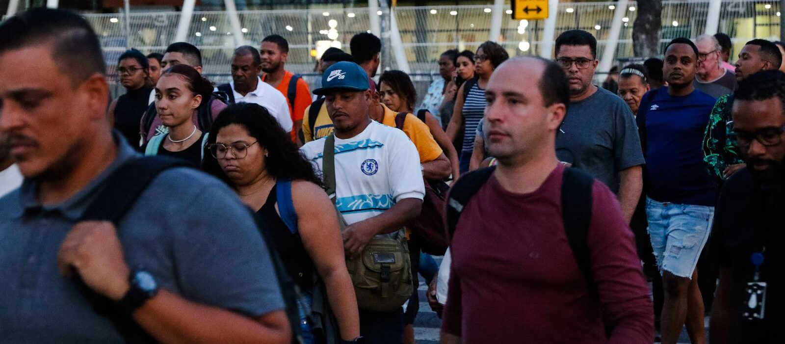 Taxa de desemprego vai a 6,1% até março, mas mantém mínima histórica