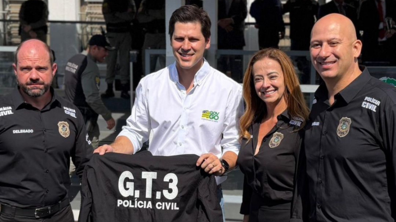 Governador Daniel Vilela entrega 174 fuzis e 103 tasers à Polícia Civil durante Operação Tiradentes