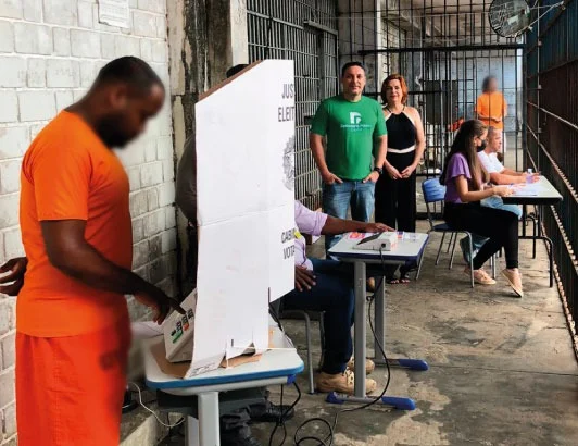 TSE barra lei que proíbe voto de presos provisórios nas eleições de 2026