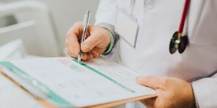 Nova lei garante até três dias de folga sem desconto no salário para exames preventivos
