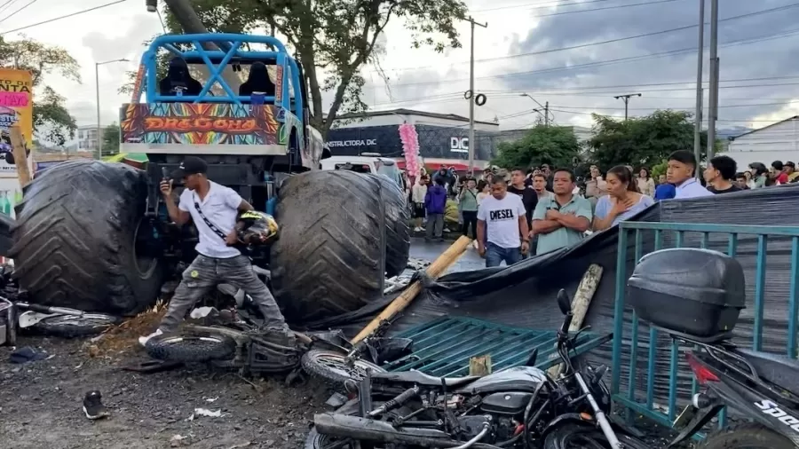 Monster truck invade plateia na Colômbia e deixa mortos e 37 feridos