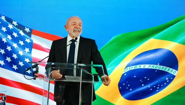 Lula afirma que Brasil segue em tratativas para ampliar parcerias com EUA sem abrir mão da soberania