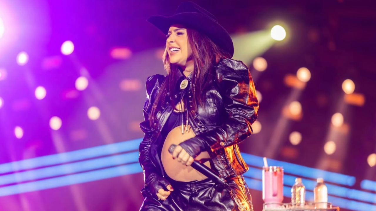 Mamãe do ano, Lauana Prado encanta 75 mil fãs e fecha noite memorável na Pecuária