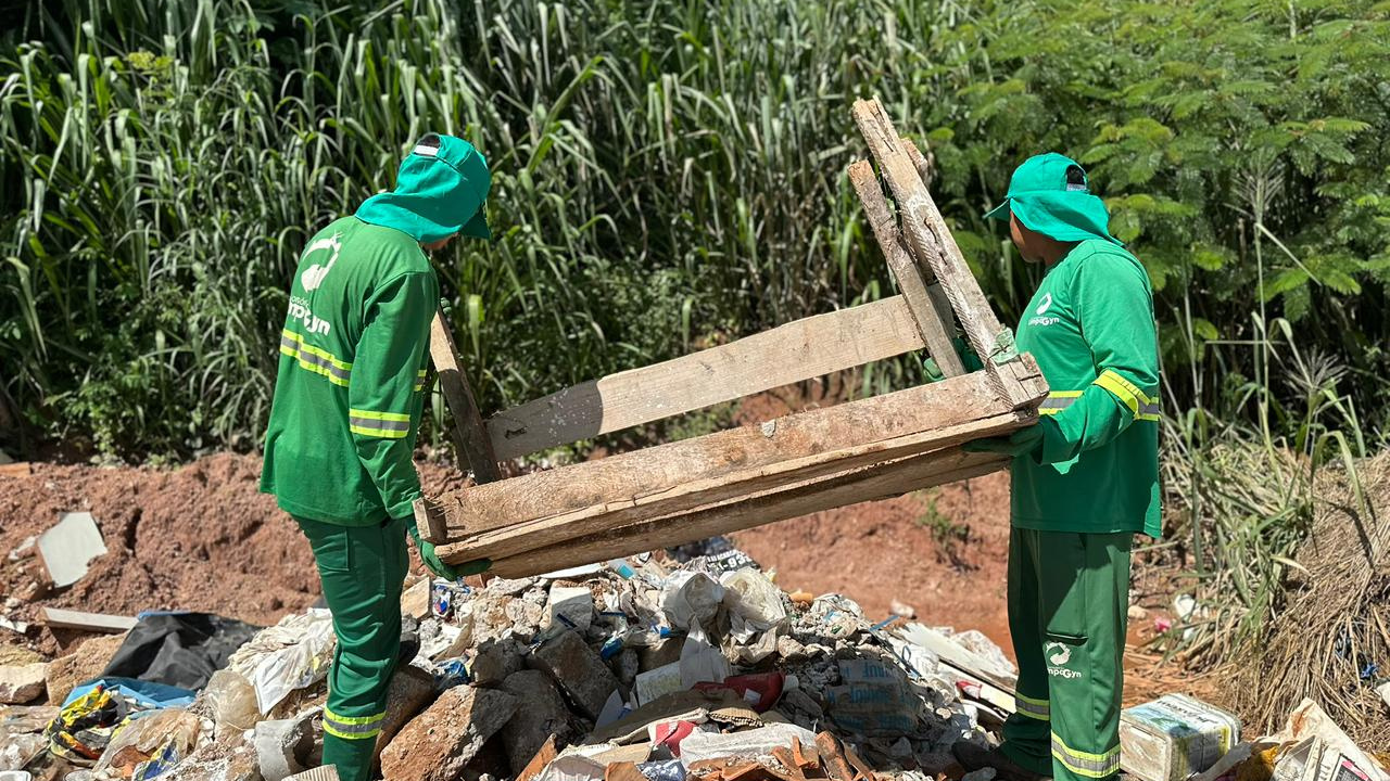 Prefeitura de Goiânia lança operação 'Goiânia mais limpa' para remover 6 mil toneladas de entulho