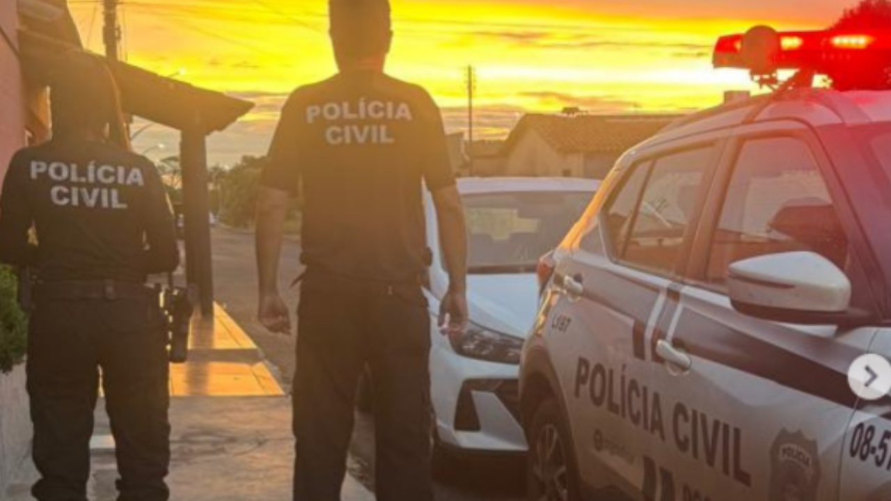 Filho mata pai idoso enquanto vítima dormia dentro de casa; veja vídeo