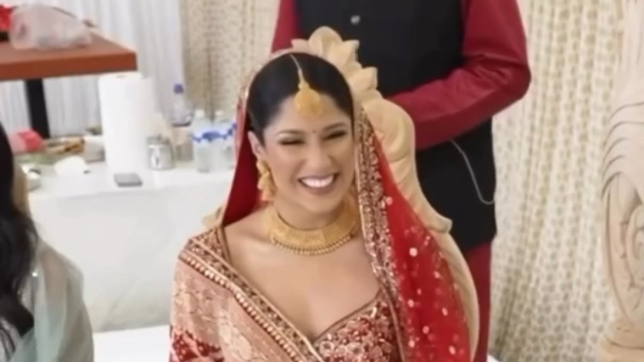 Vídeo: Noivo solta 'uau' ao ver esposa pela primeira vez em casamento