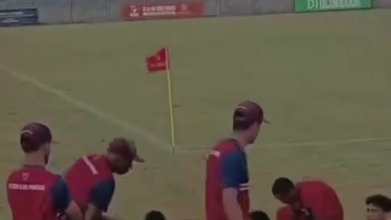 Vídeo: Treinador de futebol é flagrado ao xingar adolescentes durante jogo no campeonato goiano sub-15