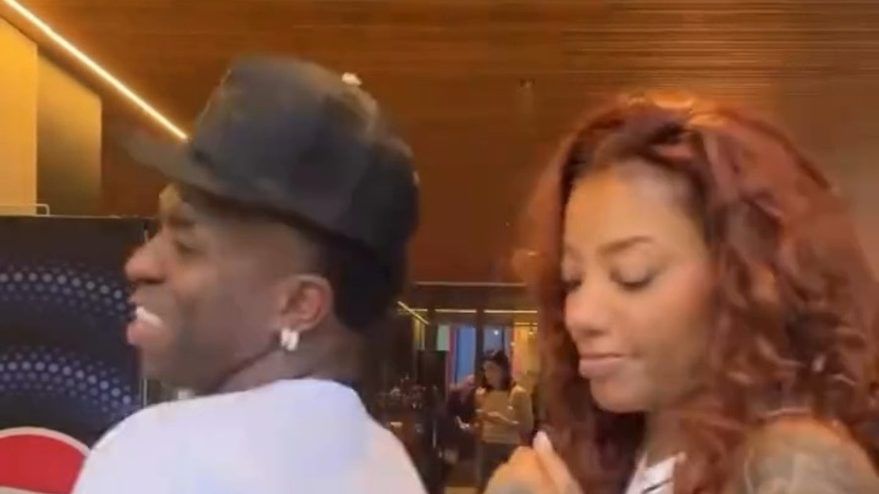 Solteiro e de férias no Rio, Vini Jr. dança com Ludmilla; assista ao vídeo