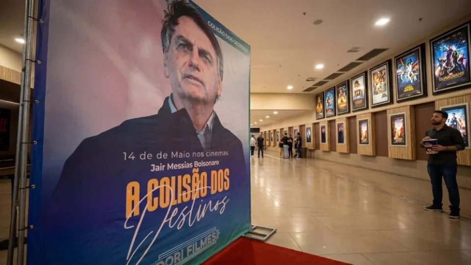 Documentário sobre Bolsonaro estreia com salas vazias e fora do eixo Rio-SP