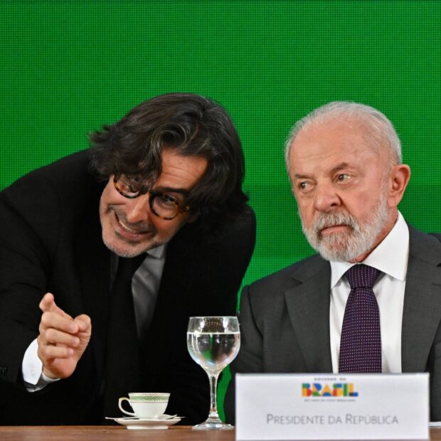 Lula entrega redes ao PT e prepara ofensiva digital contra adversários