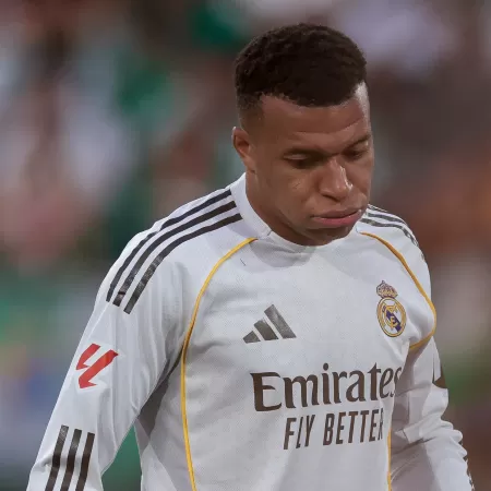 Crise no Real Madrid tem Mbappé, brigas internas e pressão da torcida