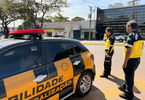Câmara de Goiânia aprova uso de taser e spray de pimenta por agentes de trânsito