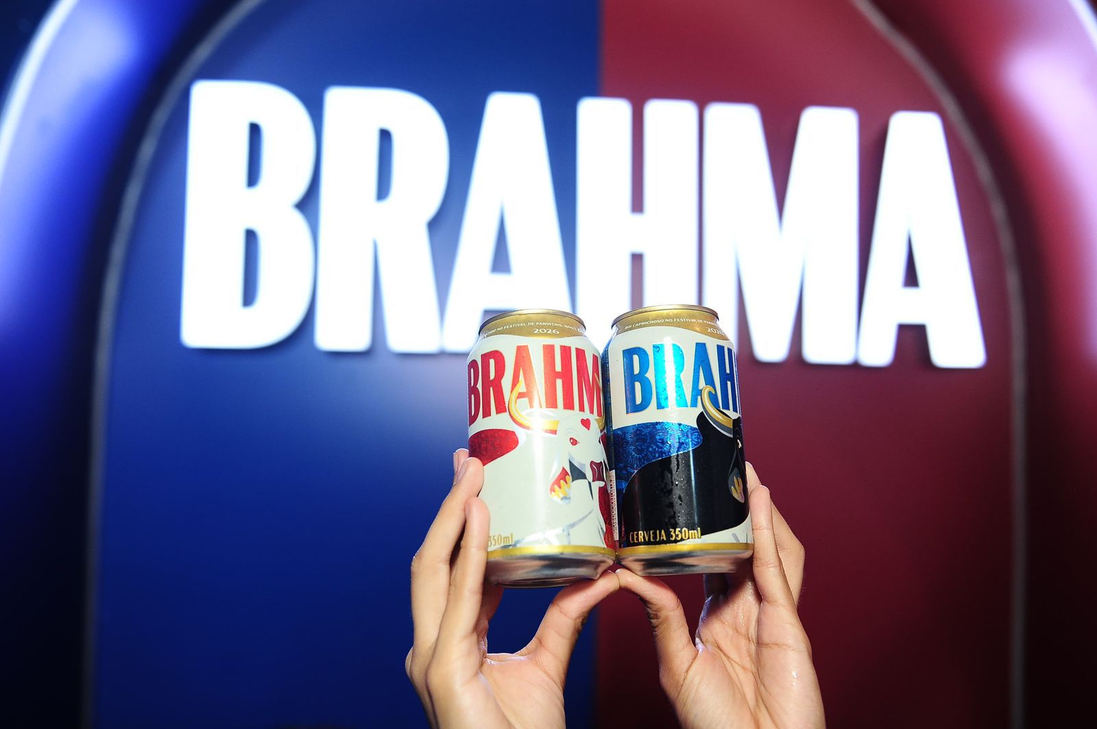 Brahma transforma os tambores de Caprichoso e Garantido em arte e revela latas especiais para Parintins 2026