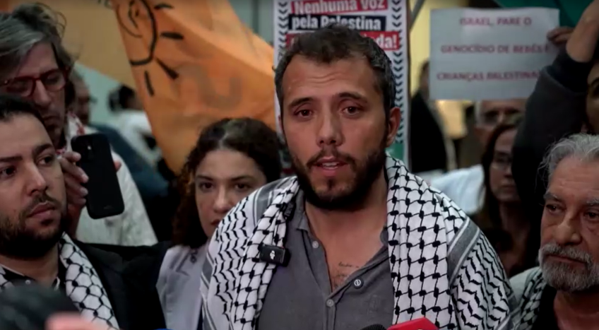 Ativista Thiago Ávila chega a São Paulo após ser deportado de Israel