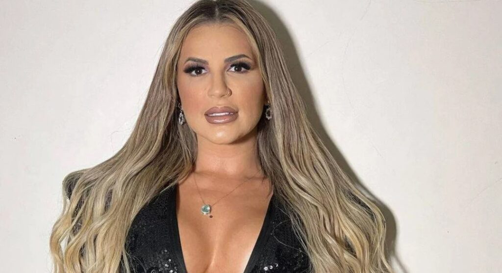 Deolane escreve carta para a mãe e diz ser ‘filha da promessa’: “Pesadelo vai passar”