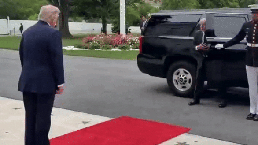 Lula e Trump prolongam reunião na Casa Branca e adiam fala à imprensa oficial