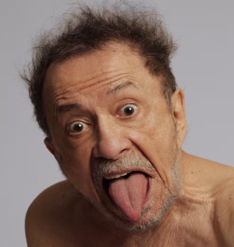 No Goiânia Noise, Tom Zé olha fechado pra ver melhor