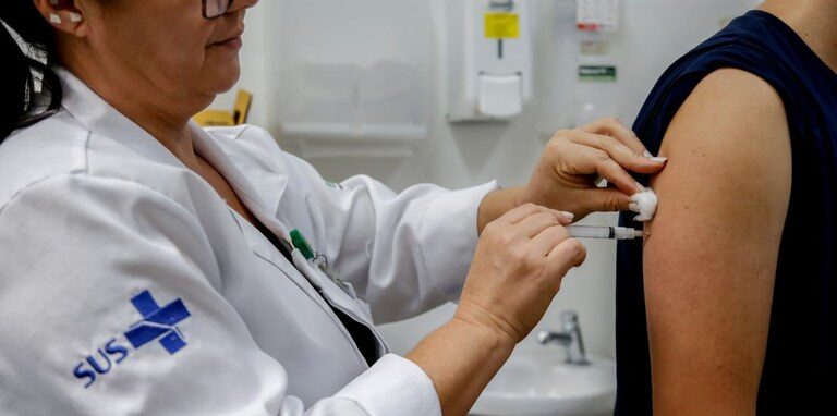 Dia D da gripe terá mais de 100 postos abertos em Goiânia e região neste sábado (23)