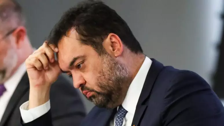 TSE mantém inelegibilidade de Cláudio Castro até 2030 após rejeitar recursos