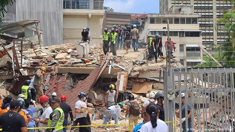 Mortos por terremotos na Venezuela chegam a 589 buscas continuam