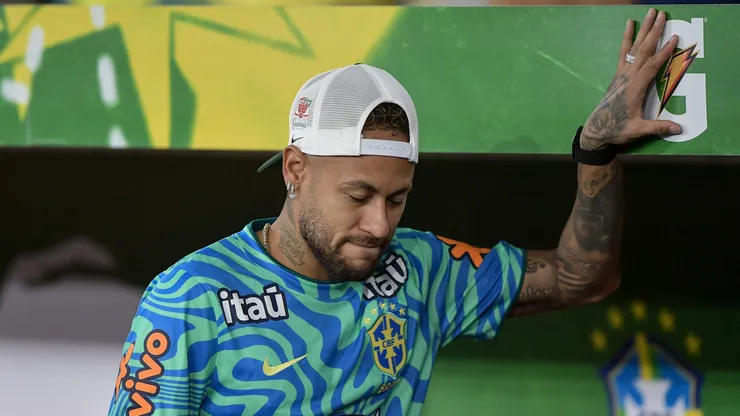 Neymar faz novos exames e desfalca treino do Brasil; participação contra Haiti está descartada