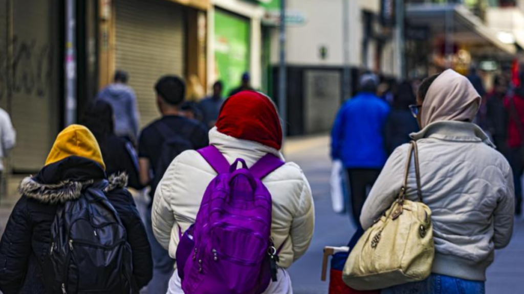 Frio intenso abre o inverno, mas previsão aponta calor acima da média até setembro