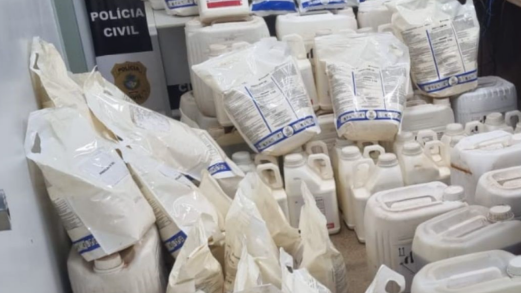 Polícia Civil desmantela esquema ilegal de agrotóxicos e prende cinco suspeitos em Itumbiara