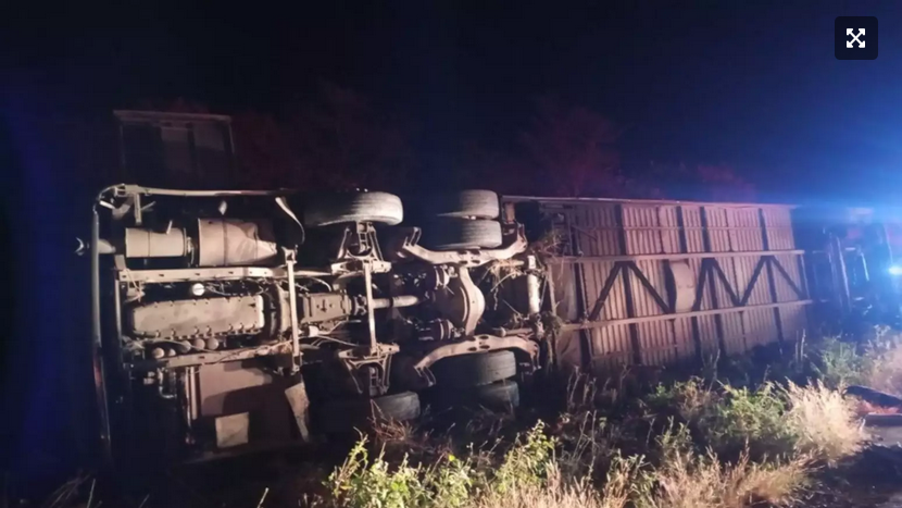 Equipe de basquete sofre acidente de ônibus no Ceará; mortos e feridos são confirmados