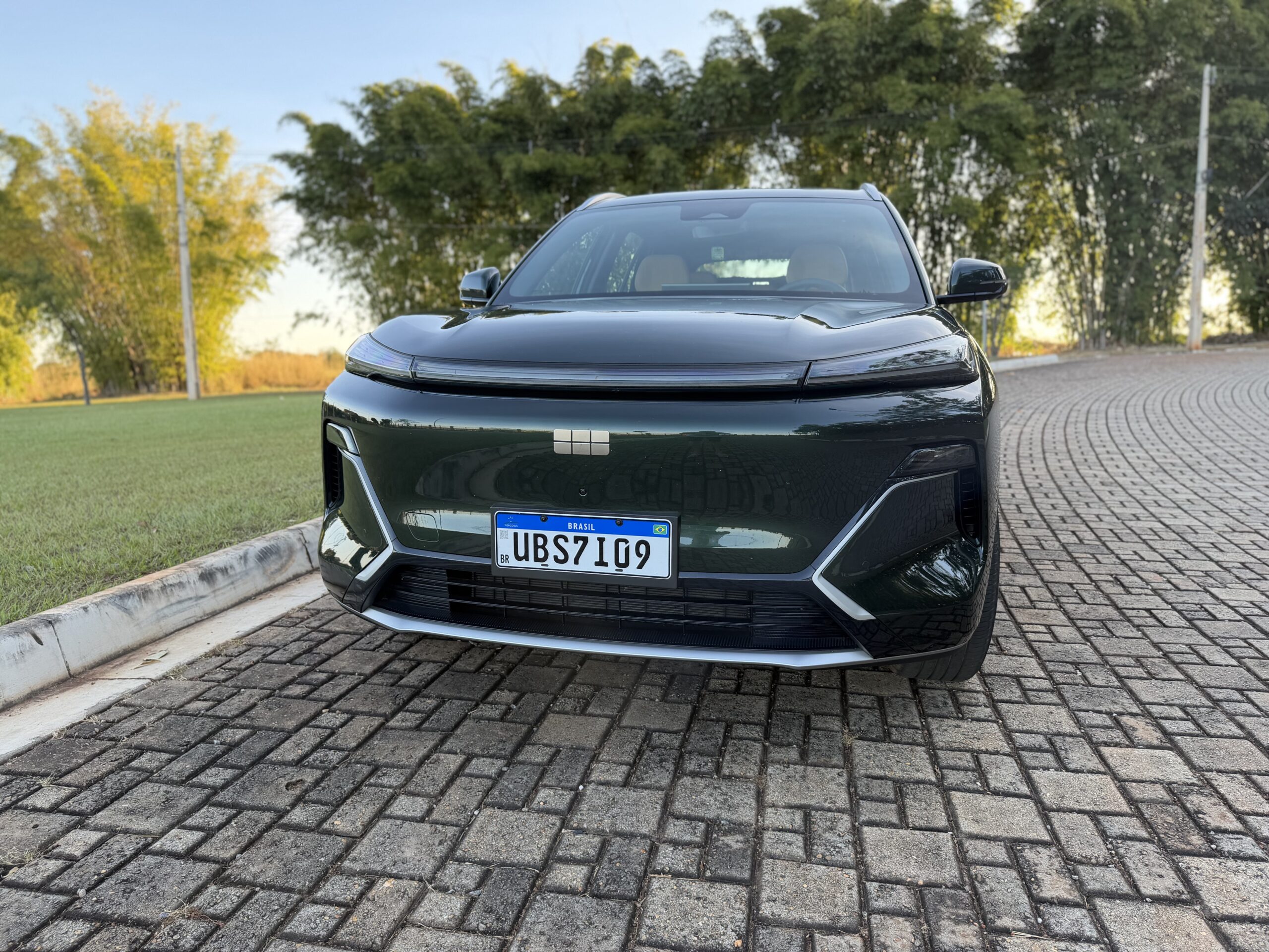 Teste: Geely EX5 EM-i 2026 tem como ponto de maior destaque a autonomia de até 1.300 km