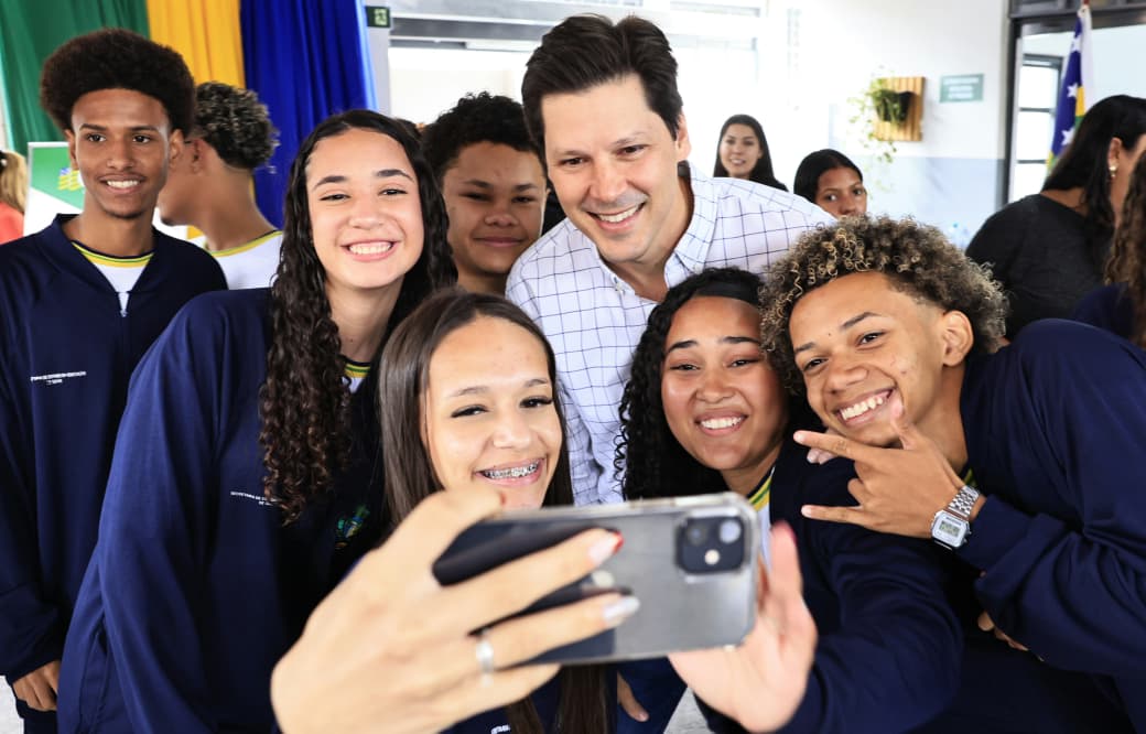 Goiás alcança 1º lugar no país em Redação do Enem 2025 entre escolas estaduais