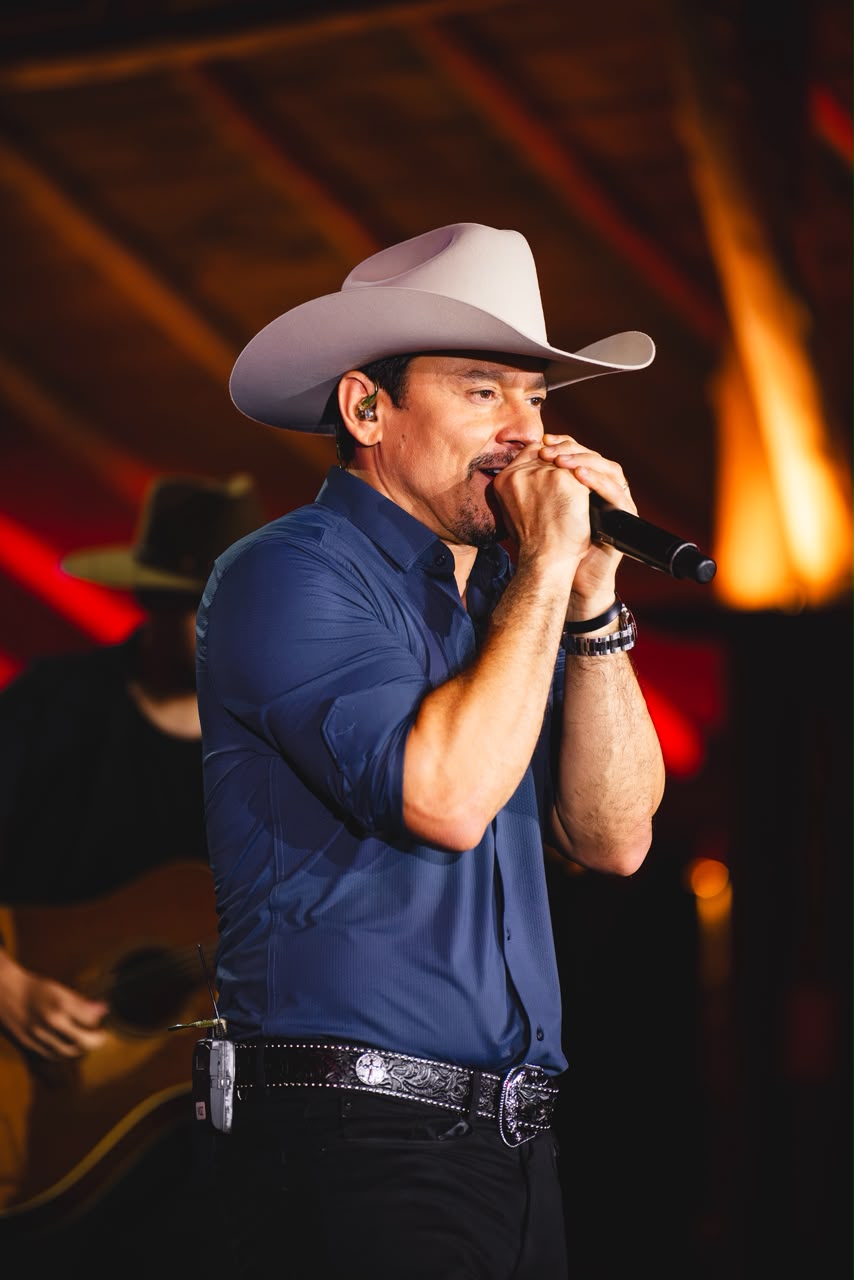 Rayan Barreto faz show gratuito na Festa do Milho, em Aparecida de Goiânia