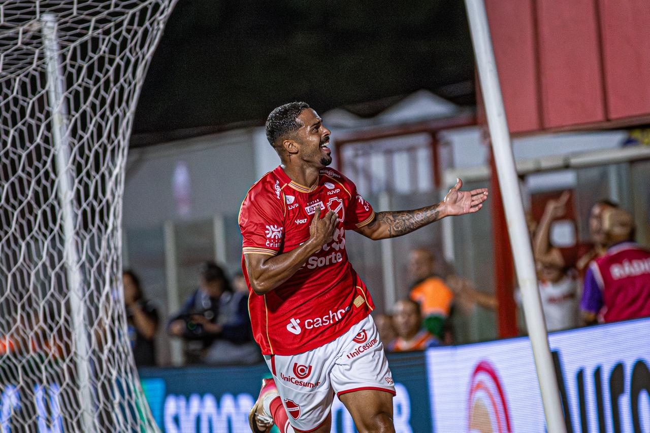 Vice-líder, Vila Nova recebe o Náutico em confronto direto na parte de cima da Série B