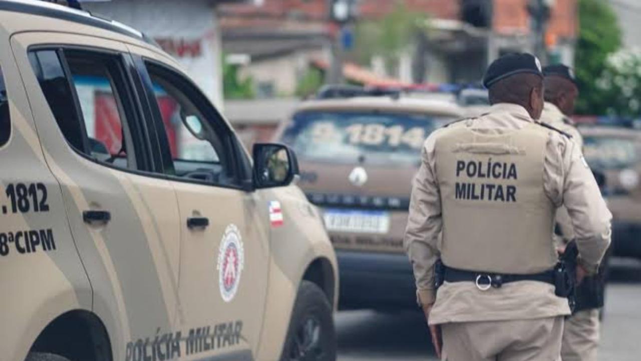 Suspeito de matar a própria tia é flagrado ao agredir policiais; assista ao vídeo