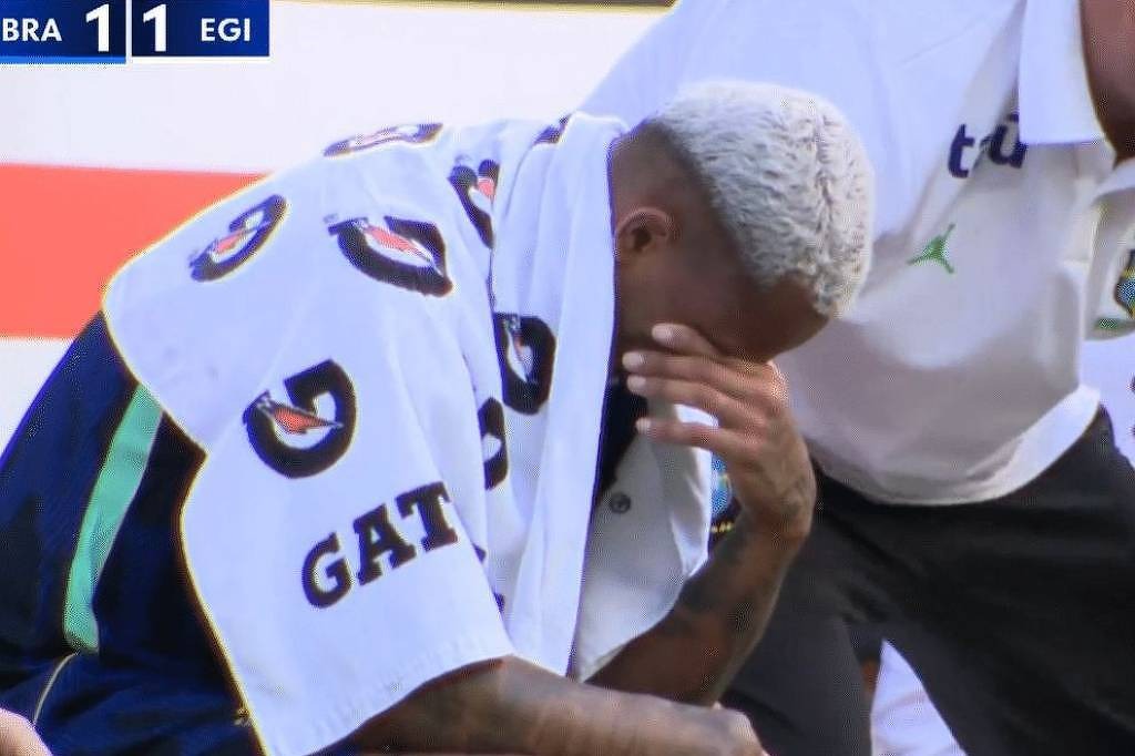 Ancelotti recorrerá à improvisação na Copa após cortar Wesley e não chamar um lateral direito especialista