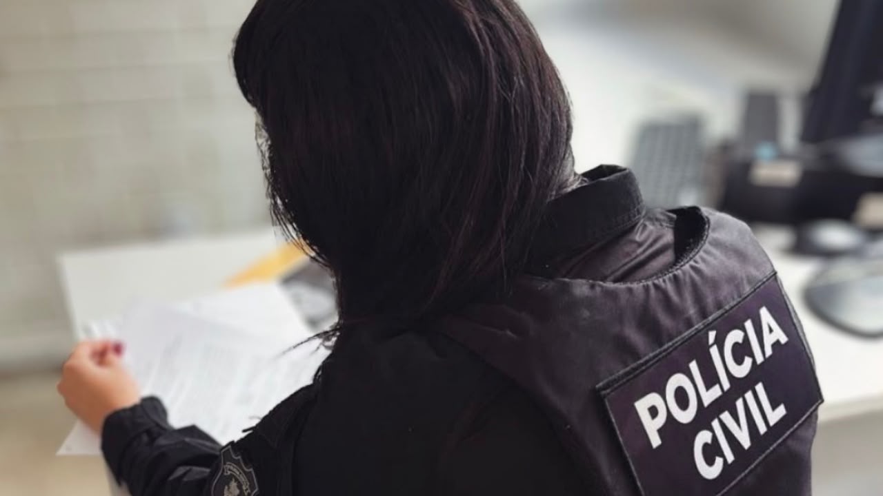 Polícia Civil cumpre busca contra mulher que usou perfil falso para difamar vítima em Goiânia