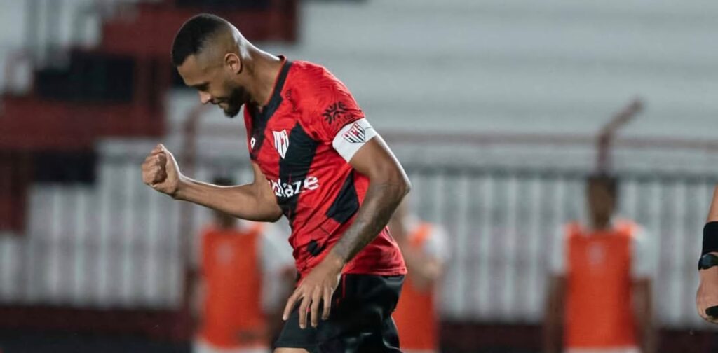 Em jogo de seis gols, Atlético-GO supera apagão, reage no 2º tempo e arranca empate no Accioly