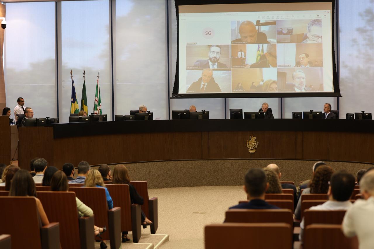TCE-GO aprova parecer prévio das contas do Governo de Goiás de 2025