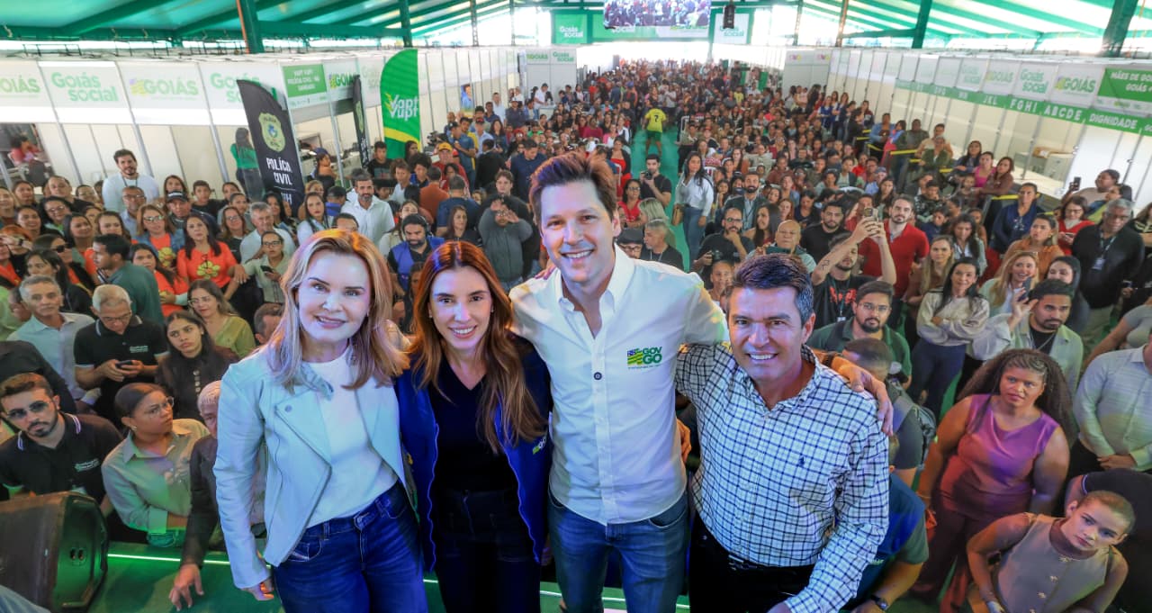 “Aqui, a transformação acontece”, diz Daniel Vilela ao entregar 50 casas a custo zero em Mineiros