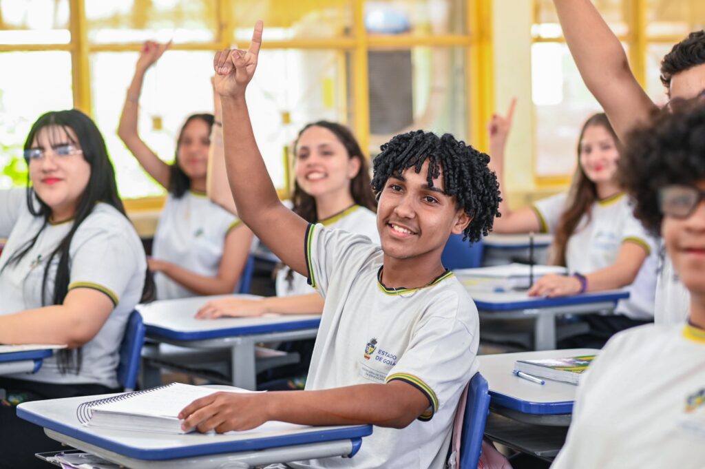 Percentual de jovens que não estudam nem trabalham é o menor já registrado em Goiás