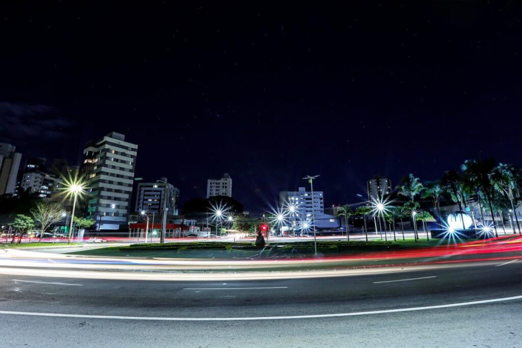 Brilha Goiânia alcança 93% de resolução de chamados e moderniza iluminação pública da capital