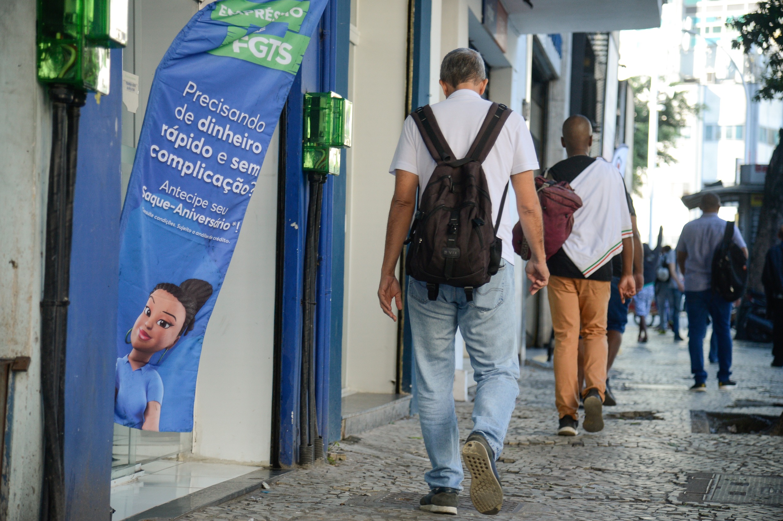 Consignados: TCE-GO fiscaliza descontos em folha acima do limite legal