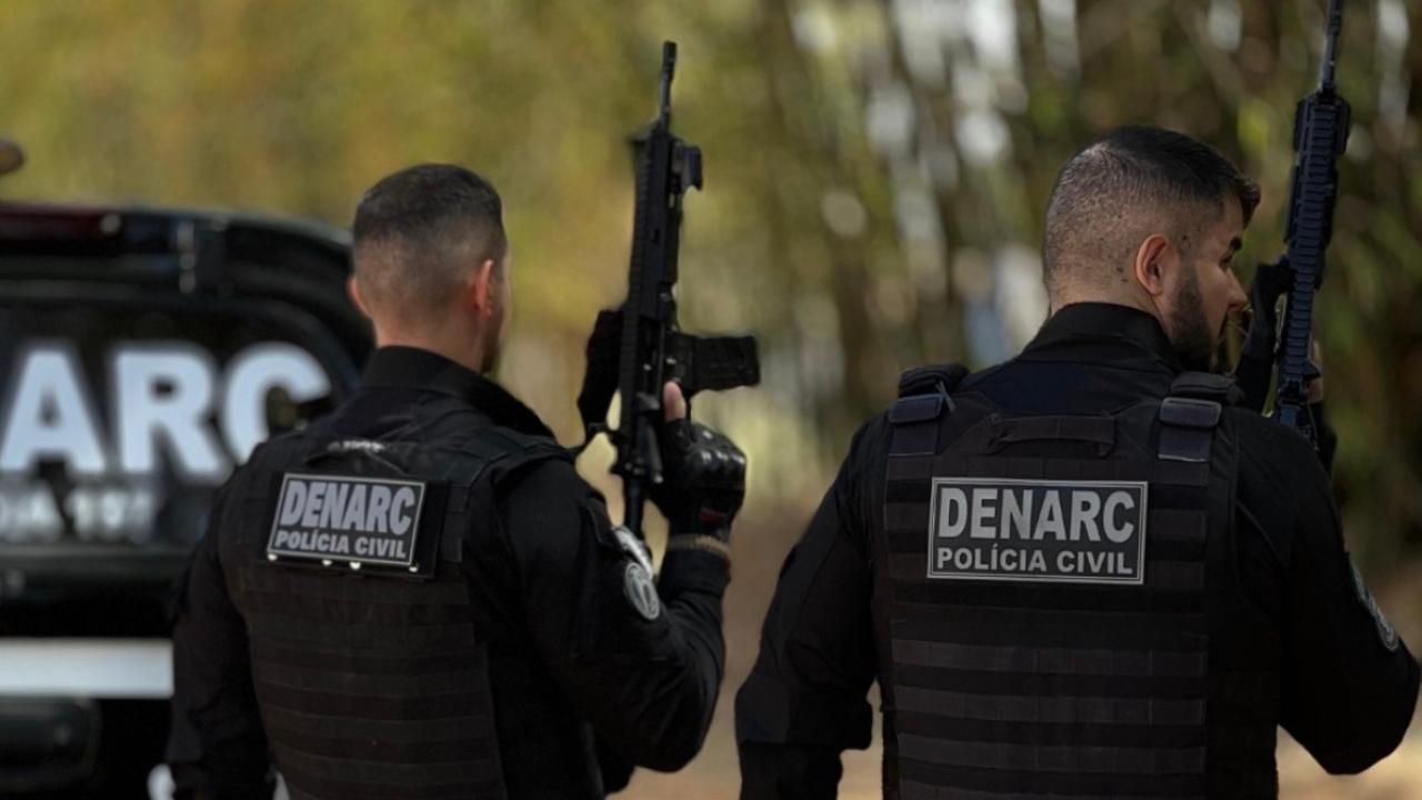 Denarc apreende cetamina em clínica veterinária e prende médico em operação contra tráfico
