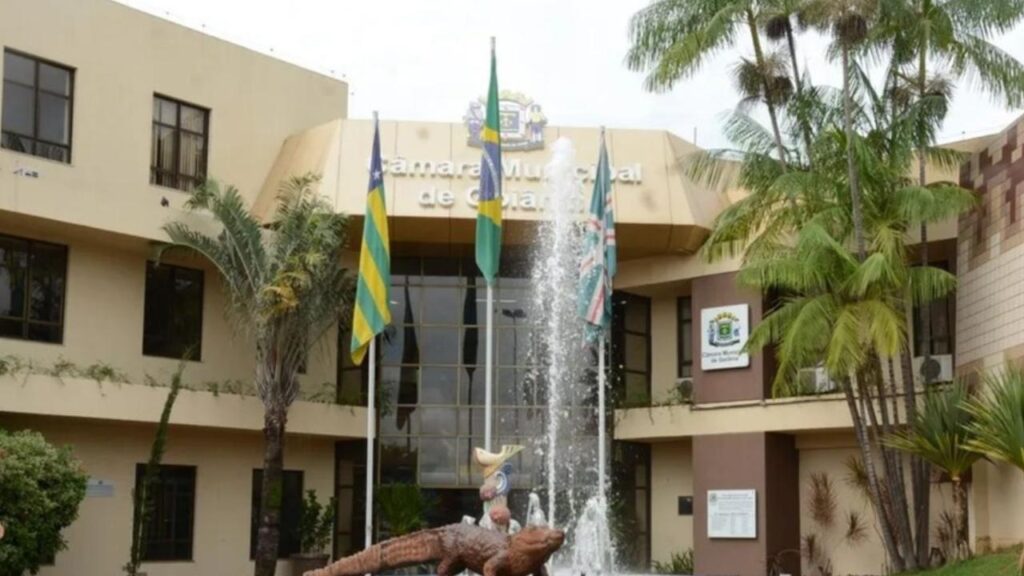 Sandro Mabel envia projeto à Câmara com reajuste de 4,26% para funcionários públicos municipais
