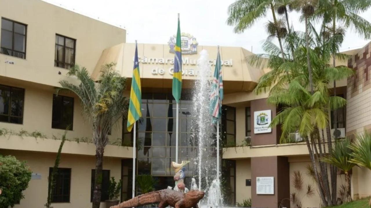 Sandro Mabel envia projeto à câmara com reajuste de 4,26% para funcionários públicos municipais