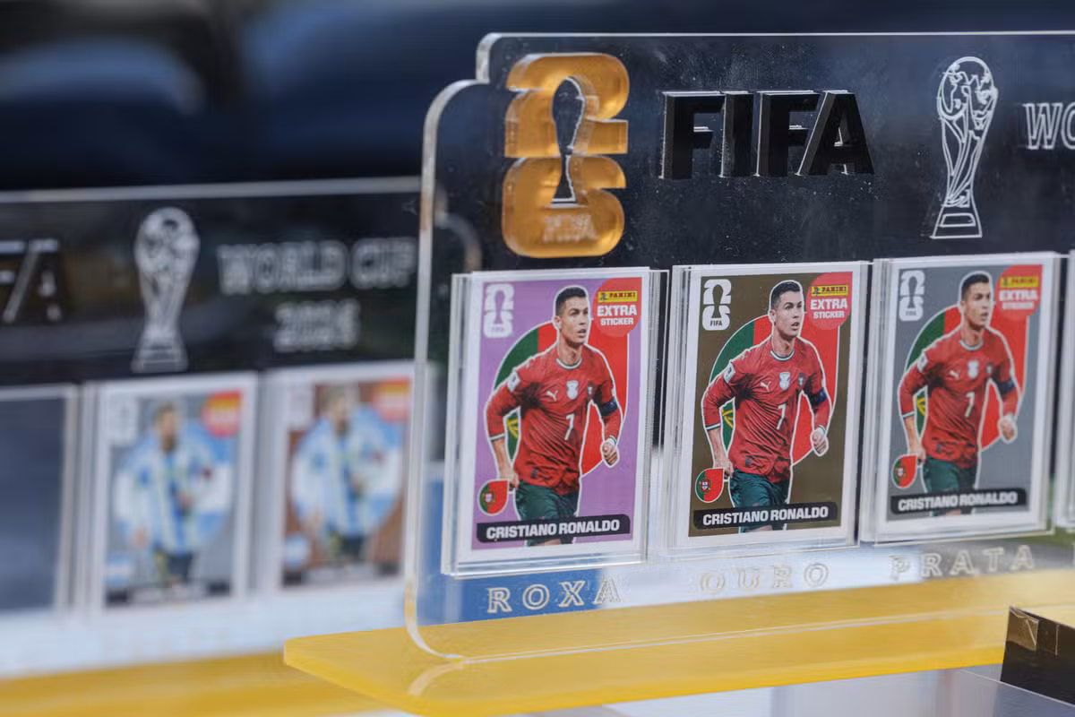 Figurinhas raras de Messi e Cristiano Ronaldo chegam a custar R$ 2 mil