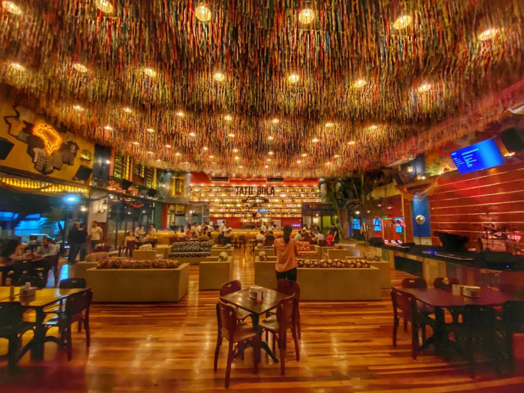 Bar em  Goiânia entra no clima da Copa do Mundo com transmissões em telão, shows ao vivo e novo modelo de atendimento