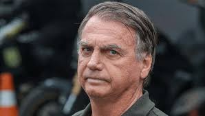 Aliados esperam nova decisão sobre prisão domiciliar de Bolsonaro após 90 dias