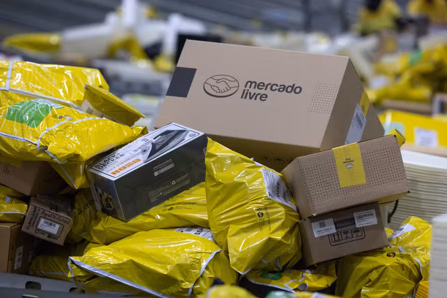 Pastores são investigados por golpe de R$ 263 mil no Mercado Livre