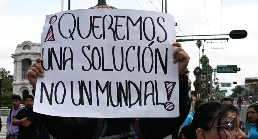 Em meio à tensão por protestos, presidente do México mantém abertura da Copa de 2026